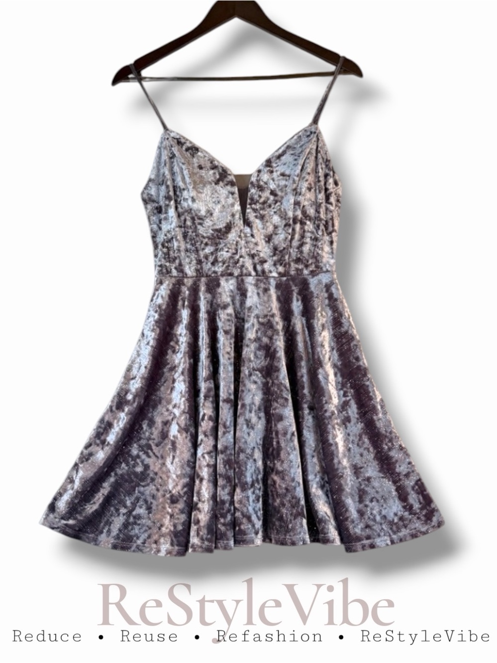 SPEECHLESS Women’s Size 7 Dress Mini Velour Bling Silver Adjustable Straps